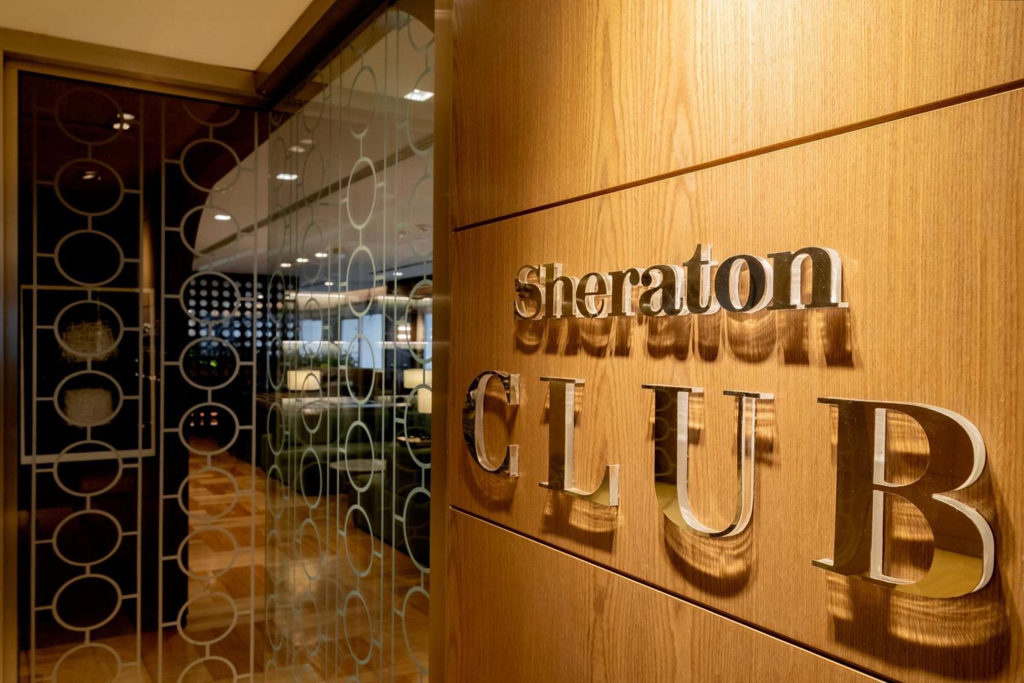 Sheraton Grand Rio Hotel & Resort Rio de Janeiro Eksteriør billede Sheraton Club lounge at Hong Kong International Airport